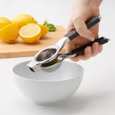 [UPLFM-0421] Lemon Squeezer